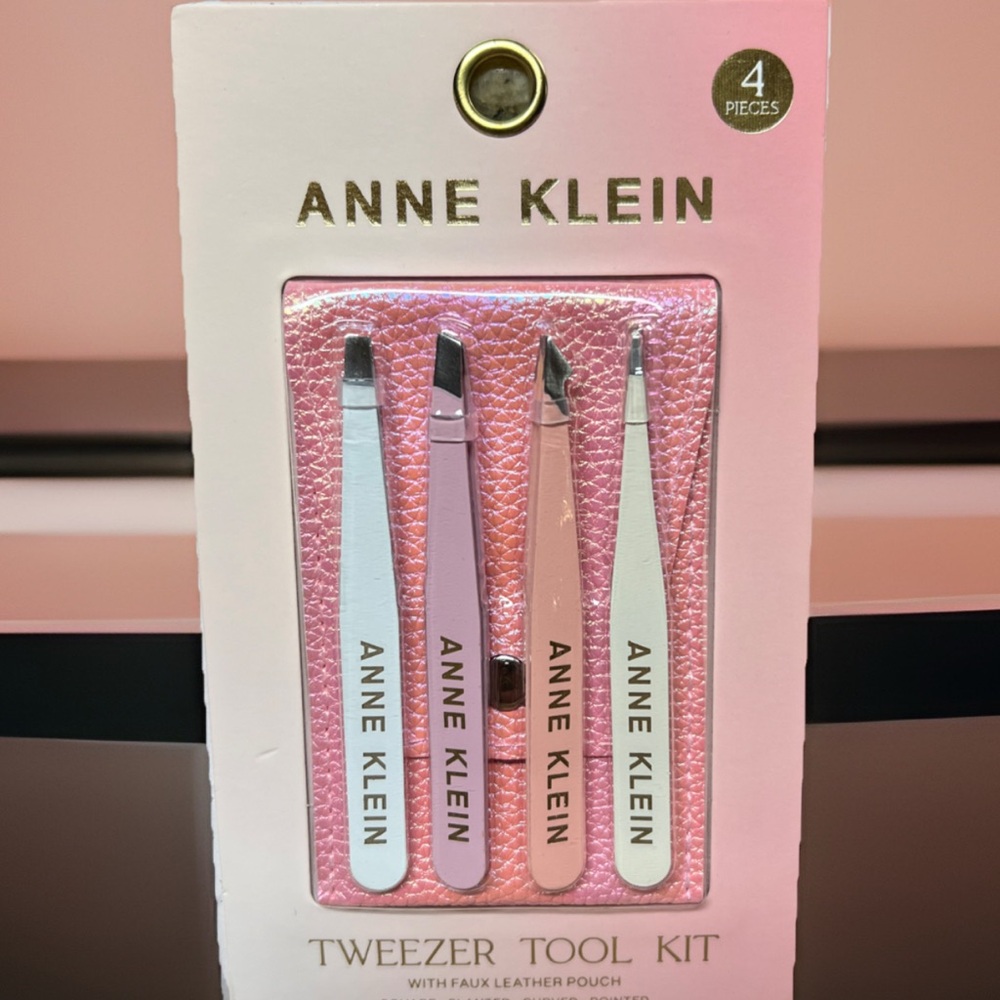 Anne Klein Lip Collection/Bundle - Picture 4 of 8